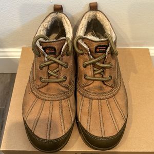 UGG Australia Women’s Magpie Waterproof Hiking Shoes Size 7